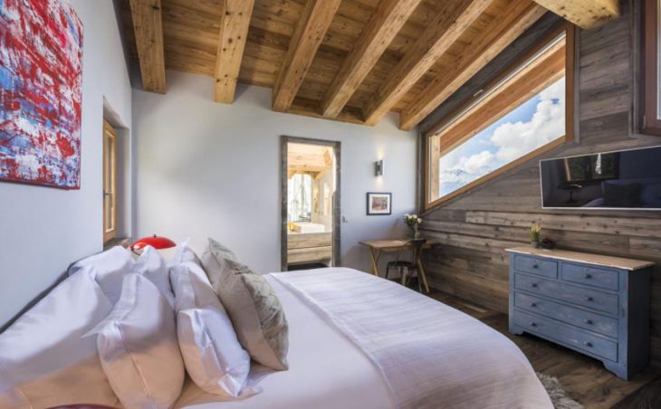 Chalet Mowgli, Verbier, Double Bedroom